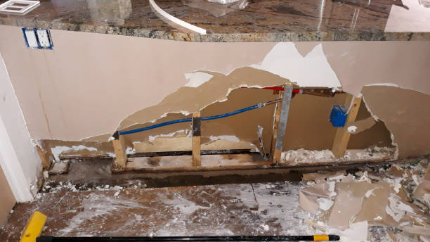 Best 24/7 water damage repair  in Ashland, WI